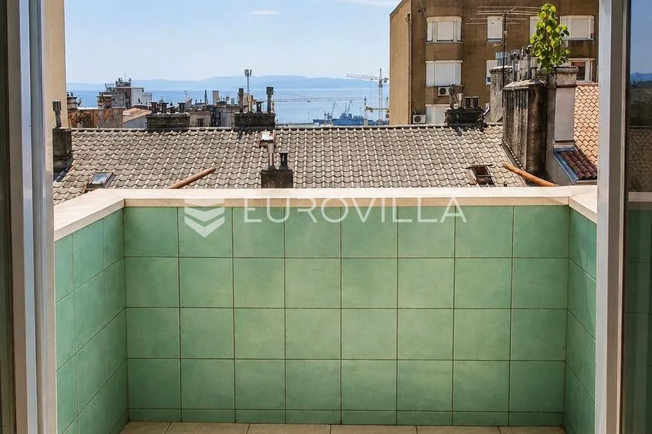 rijeka, belveder, trosoban stan 58,61 m² s pogledom na more - slika 2