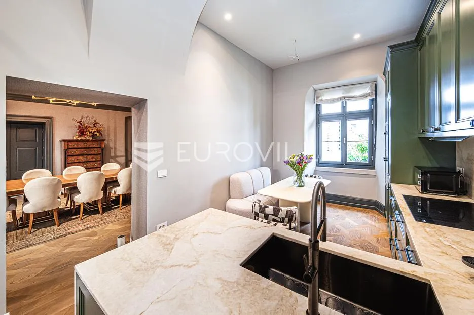 zagreb, gornji grad, demetrova ulica, luksuzan peterosoban stan 260 m² u palači s atrijem - slika 20