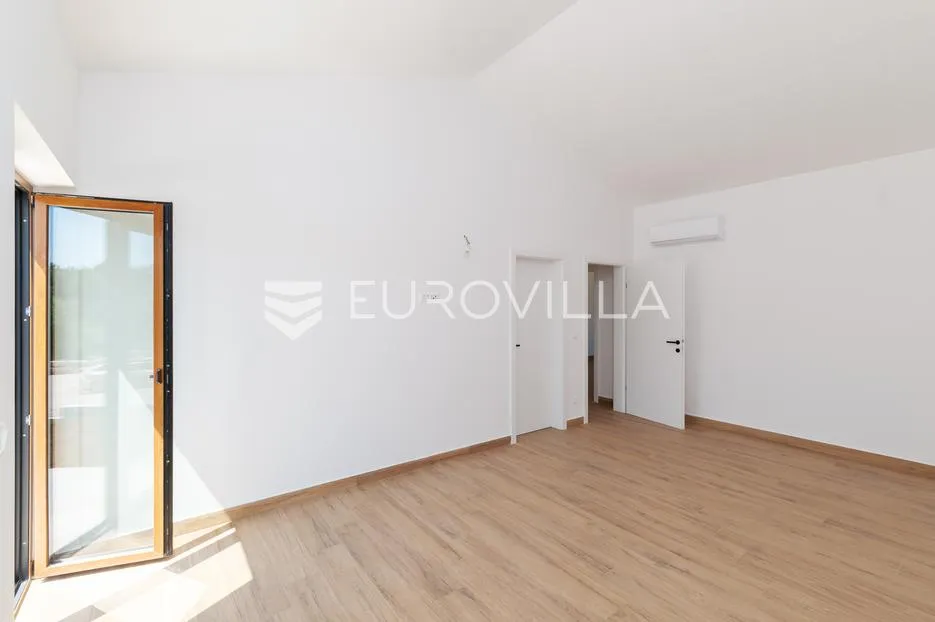 istra, majkusi, luksuzna novogradnja s bazenom na parceli od 868 m² - slika 22