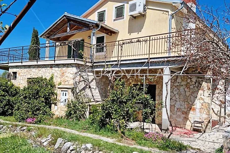 pula, kuća na imanju od 4500 m2 s bazenom, konobom u istarskom stilu, vinskim podrumom, apartmanom - slika 4
