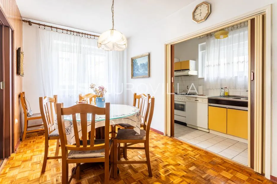 trogir, komforan jednosobni stan ukupne površine 71 m² - slika 5