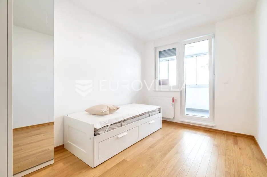 zagreb, savica, predivan trosoban stan površine 75 m² vanjsko parkirno mjesto - slika 8