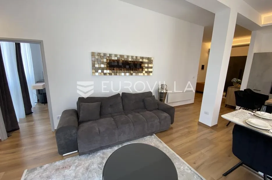 istra, pula, luksuzan, moderno opremljen trosoban stan 85 m² - slika 25
