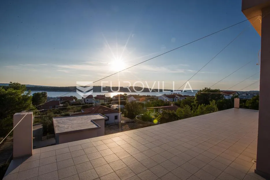 rab, barbat, penthaus od 105 m², 200 m od mora - slika 1