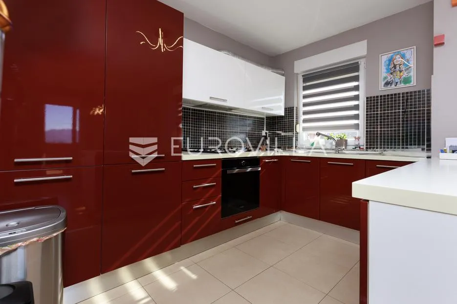 viškovo, marčelji, odličan peterosoban stan 151 m², dvoetažan - slika 5