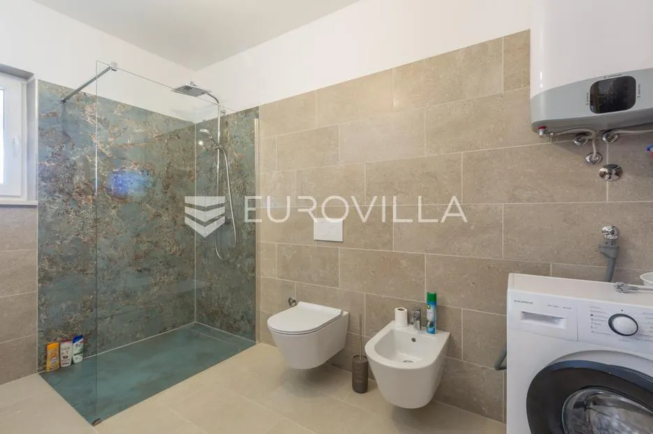 istra, vodnjan prilika za investiciju, apartmanska kuća podijeljena na dvije stambene jedinice - slika 9