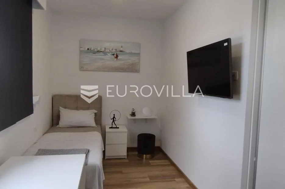 istra, svetvinčenat, moderna vila nkp 160 m2 s bazenom okružena zelenilom u mirnom naselju - slika 32