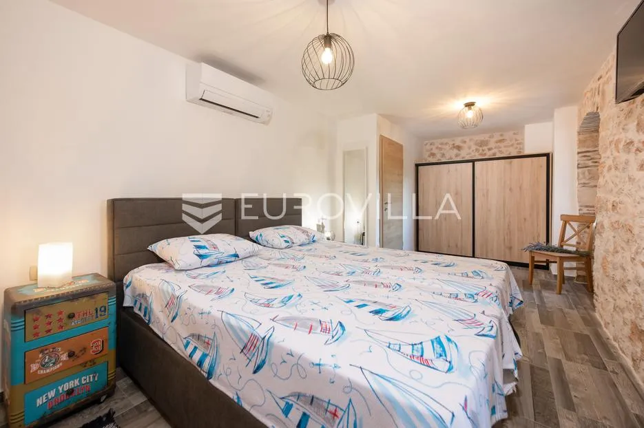 istra, umag, autentična istarska kamena kuća 260 m², okružena zelenilom, 1349 m² okućnice - slika 26