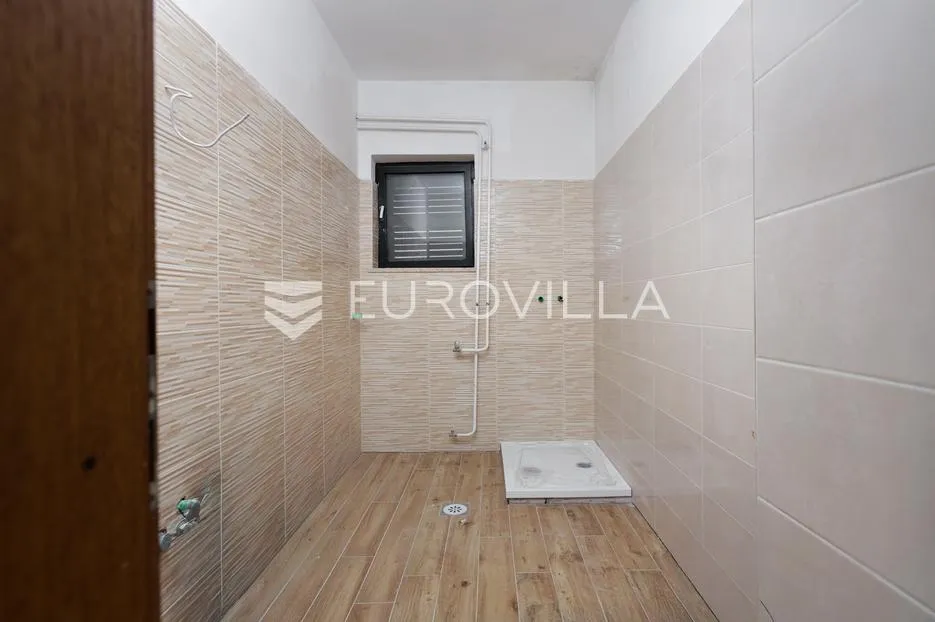 rijeka, hosti, južno orijentiran stan 120 m² potkrovlje 150 m², pogled na more - slika 20