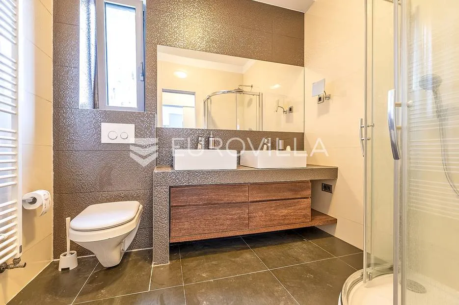 zagreb, remete, luksuzan troiposobni penthouse 190 m² s terasom - slika 9