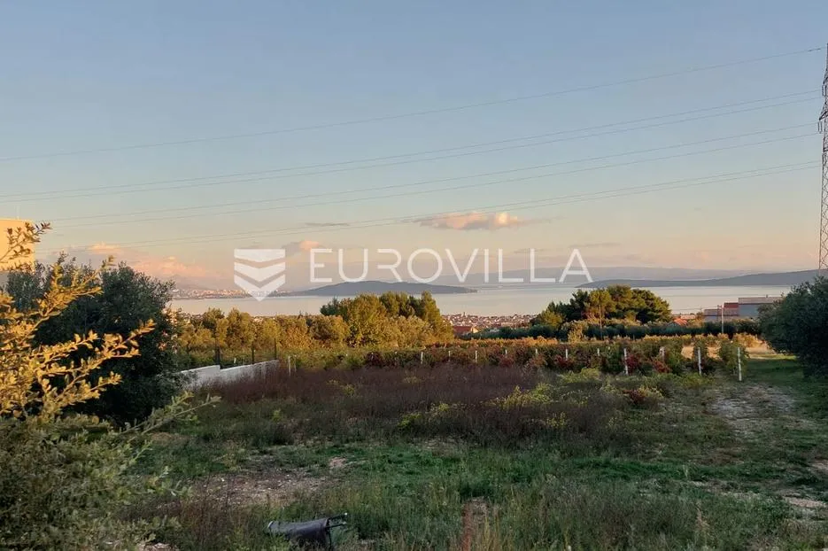kaštel novi, građevinsko zemljište površine 3600 m² - slika 2