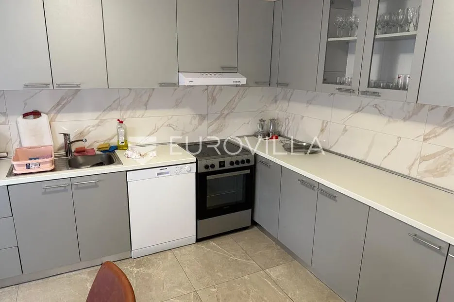 duga resa, belavići, kuća 320 m², otvoreni pogled na mrežnicu - slika 2