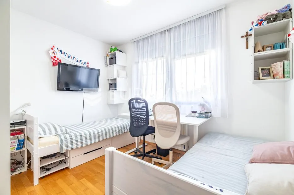 zagreb, bundek, moderan trosoban stan 75 m² s garažom i lođom - slika 7