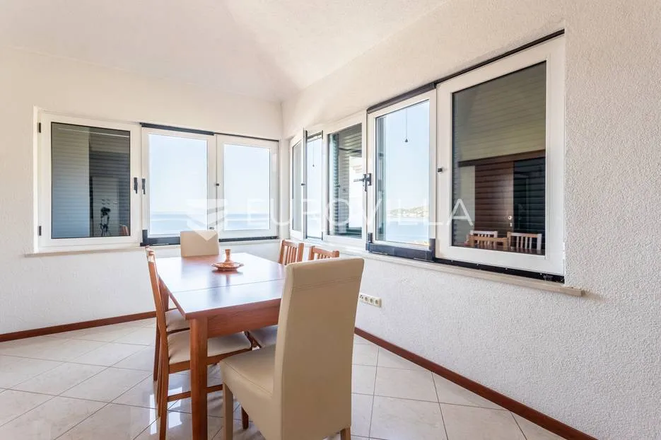 omiš, apartmanska kuća blizu plaže - slika 19