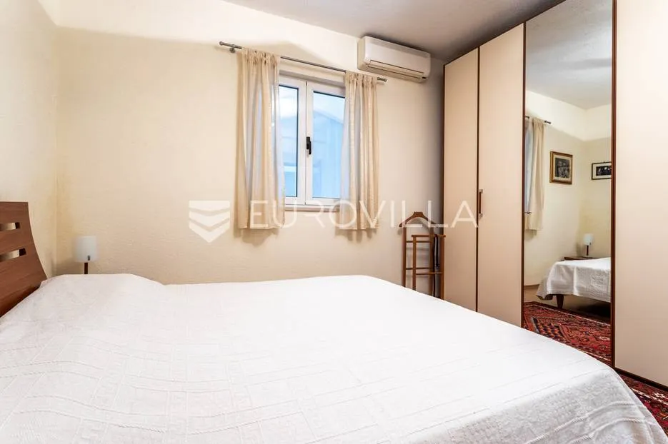 omiš, apartmanska kuća blizu plaže - slika 7