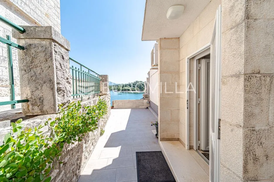 otok korčula, grad korčula, apartmani uz more u blizini stare jezgre - slika 32