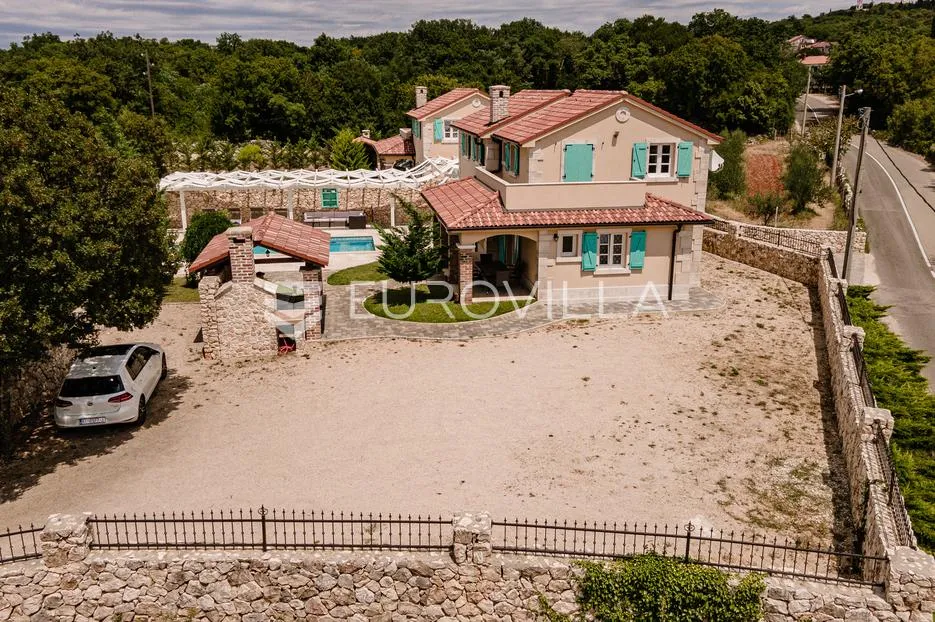 otok krk, dobrinj, kras, ekskluzivna vila s bazenom na mirnoj lokaciji - slika 10