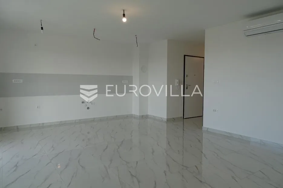 malinska, dva stana ukupne površine 142,20 m² jedinstvena prilika - slika 3