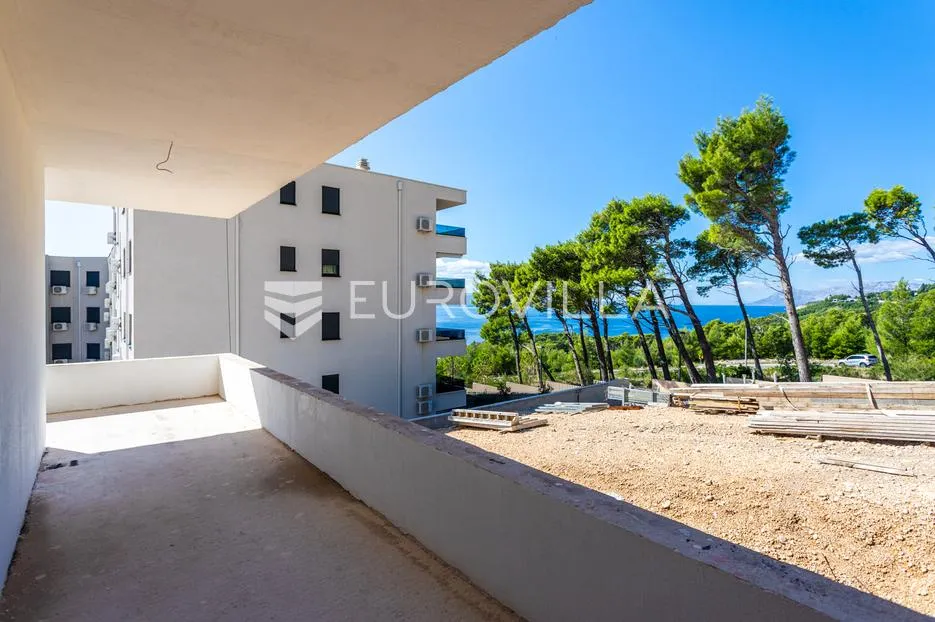 makarska, stan s pogledom na more, prenamijenjen u dva jednosobna apartmana, novogradnja - slika 13