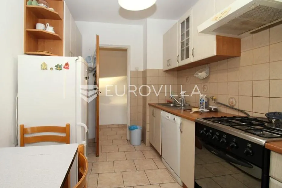 rijeka, vojak, trosoban površine 54 m², izuzetna lokacija - slika 2