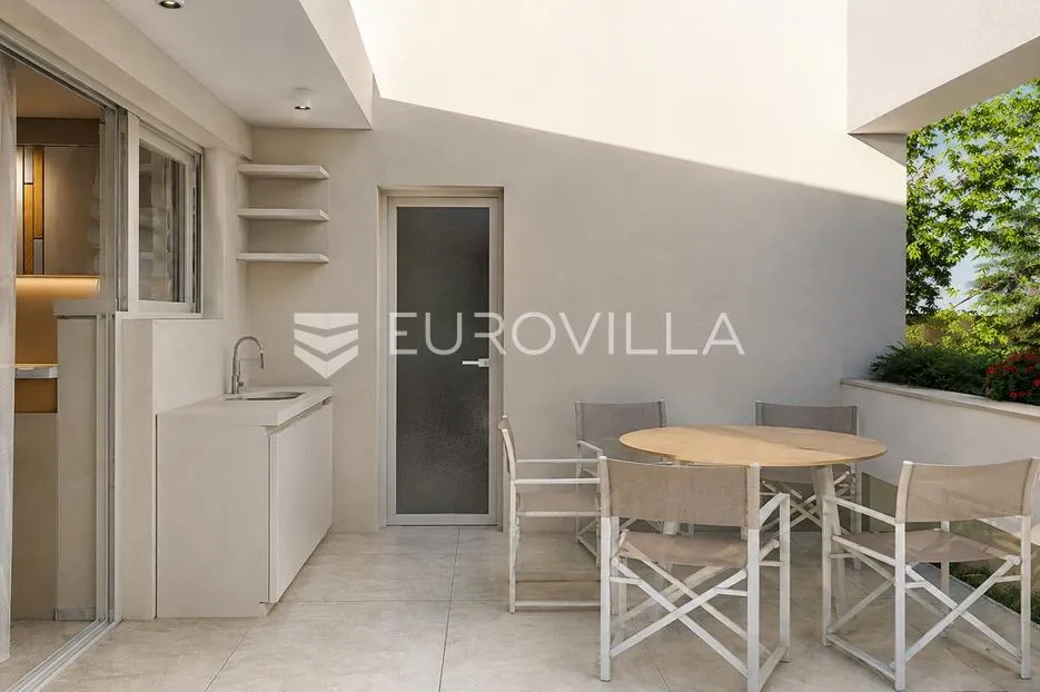 opatija privé, ekskluzivan četverosoban stan 138 m², bazen, teretana - slika 24