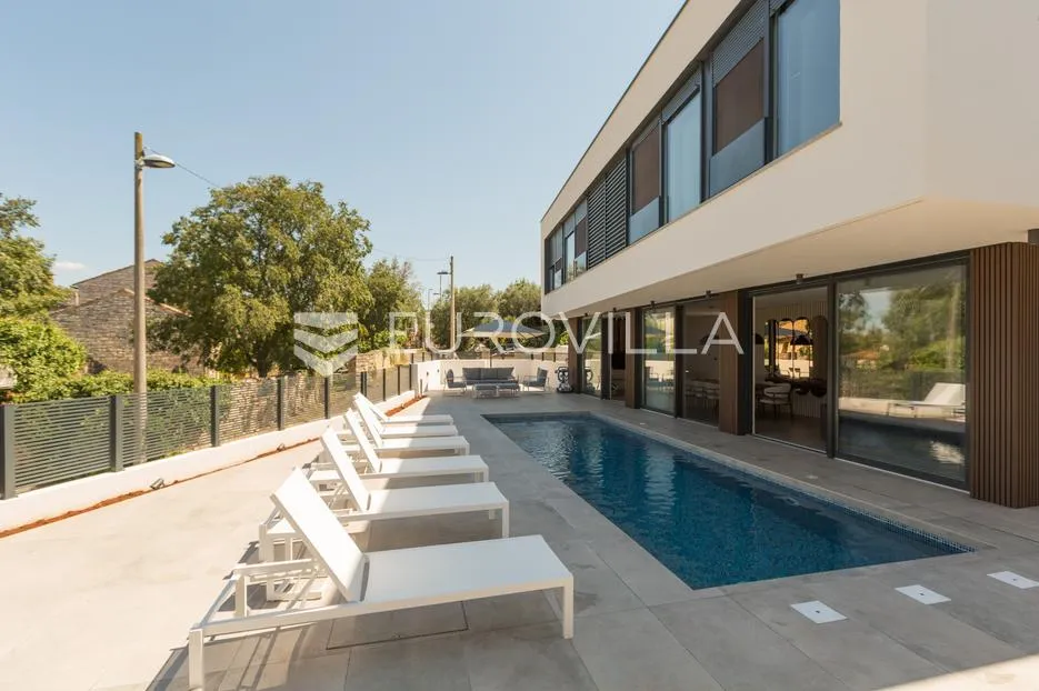 istra, rovinjsko selo, moderna novogradnja 222m2 s bazenom - slika 33