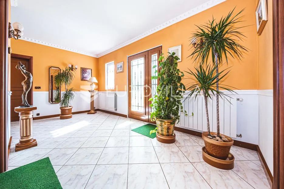 donja pušća, elegantna obiteljska kuća, 396 m2 brp - slika 24