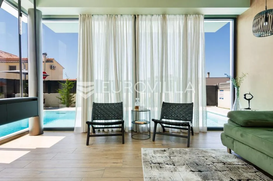 zadar, vrsi, luksuzna vila s bazenom 261 m² - slika 18