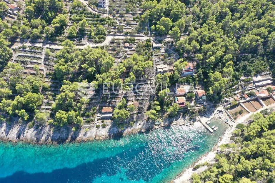 Korčula, Vela Luka, građevinsko zemljište 2.red uz more