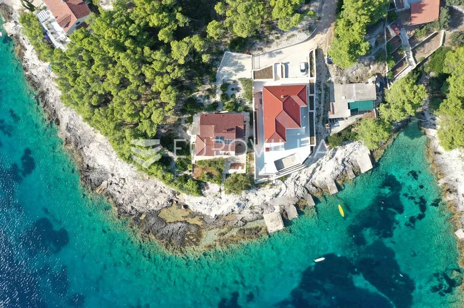 korčula, lijepa kuća u prvom redu do mora, 250m2 - slika 2