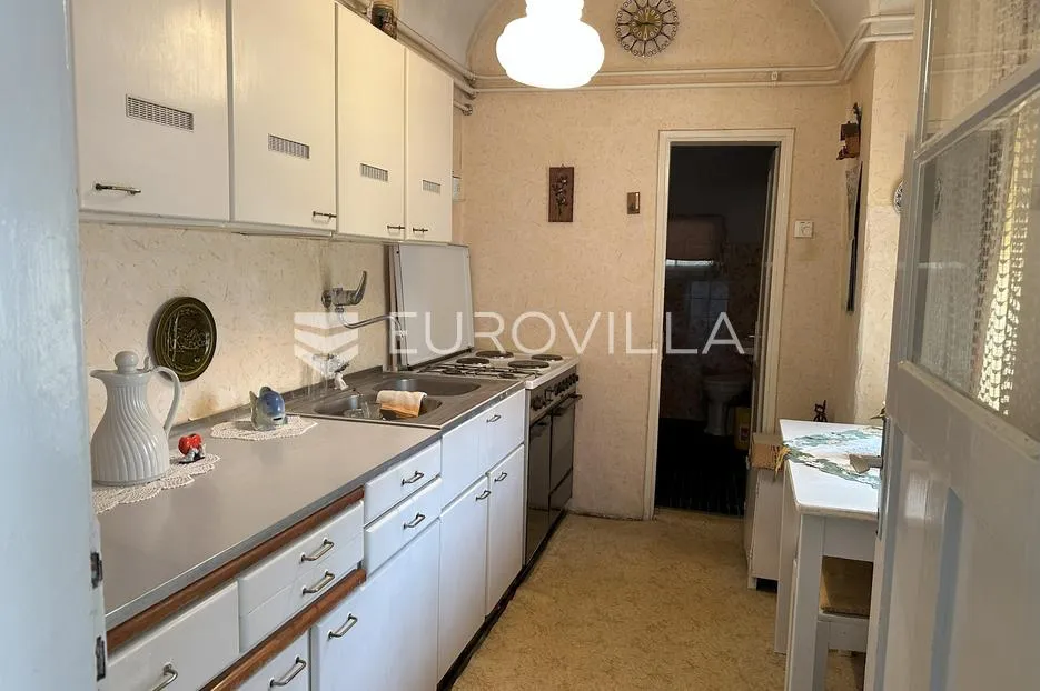 požega, izvanredna investicijska prilika u strogom centru požege - slika 7