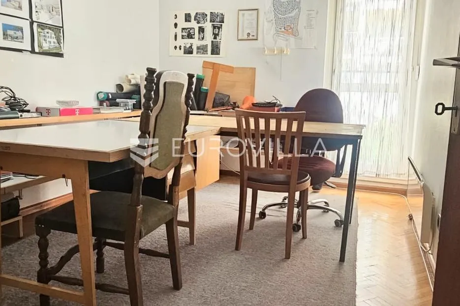 split, žnjan komforan trosoban stan od 99,8 m² južne orijentacije s pogledom na more - slika 18