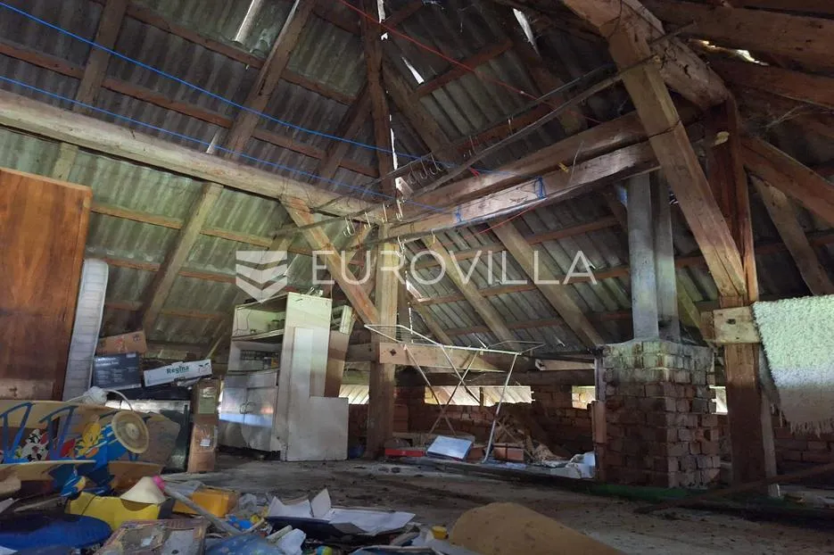 karlovac, rečica, kuća 140 m², gospodarske zgrade 350 m² - slika 13