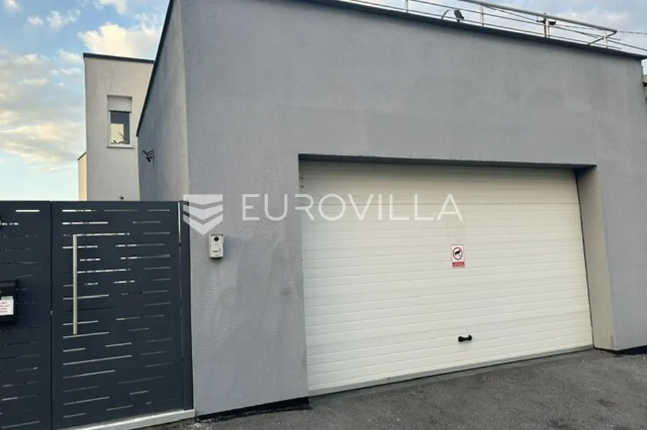 nova gradiška, prostrana i moderna kuća 200 m² - slika 19