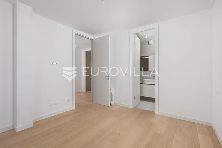 opatija, centar, atraktivan trosoban stan u novogradnji s pogledom na more 105 m² - slika 10