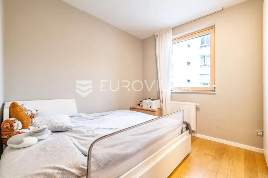 zagreb, trnje, peterosoban stan 125 m² sa duplom garažom i spremištem - slika 7