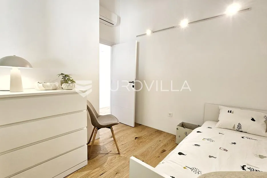 gorski kotar, kupjak, novoizgrađena kuća s grijanim bazenom, na parceli 1600 m² - slika 12