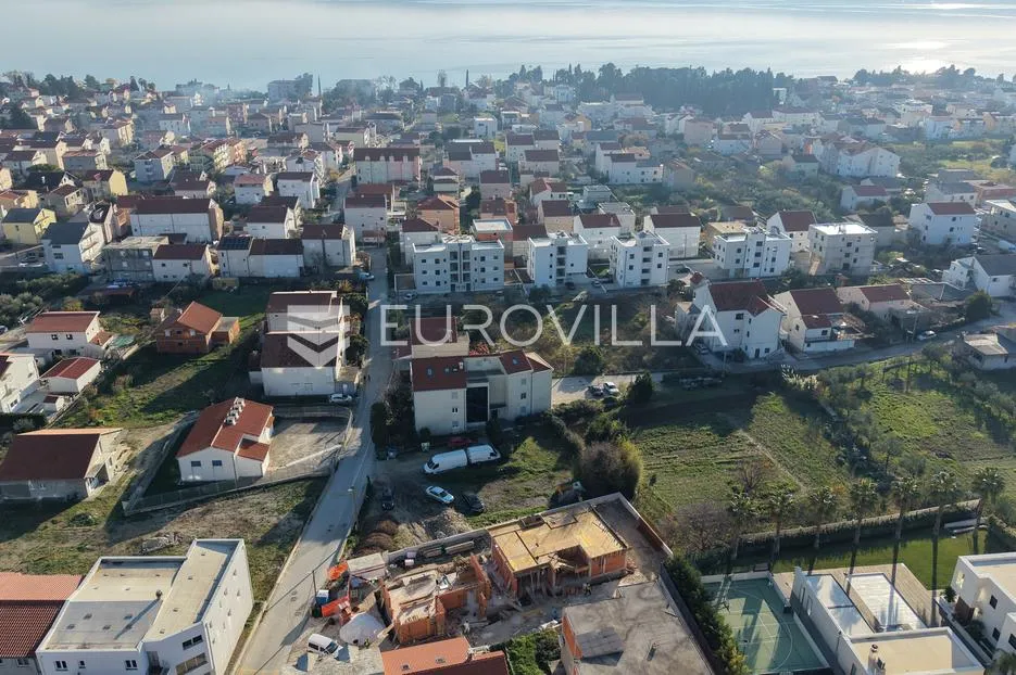 kaštel lukšić, trosoban penthouse s krovnom terasom i dva parkirna mjesta - slika 15