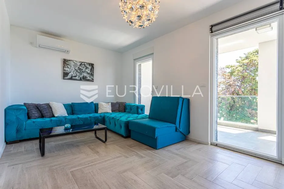 rogoznica, moderna vila drugi red do mora - slika 22