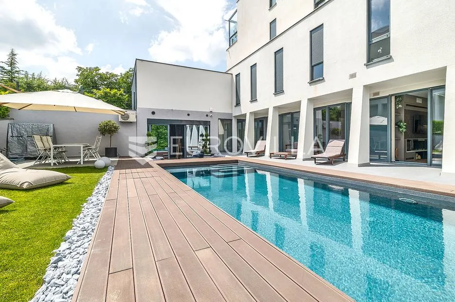 zagreb, jelenovac luksuzan četverosobni stan 180 m² sa vrtom 150 m² - slika 22