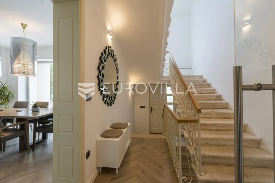 istra, pula, potpuno renovirana austrougarska villa u srcu pule - slika 16