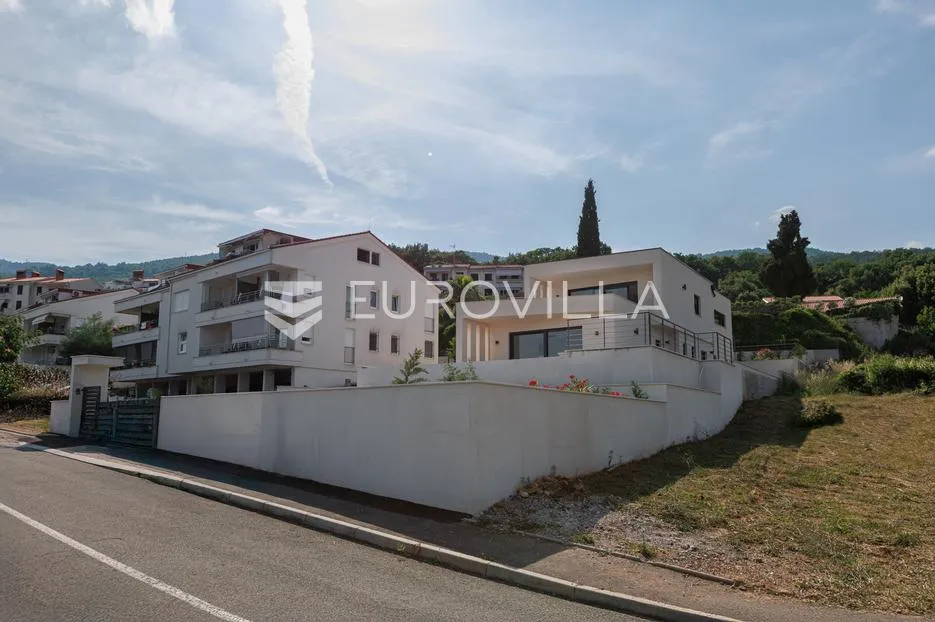 lovran, centar, ekskluzivna vila s bazenom i panoramskim pogledom na more - slika 49