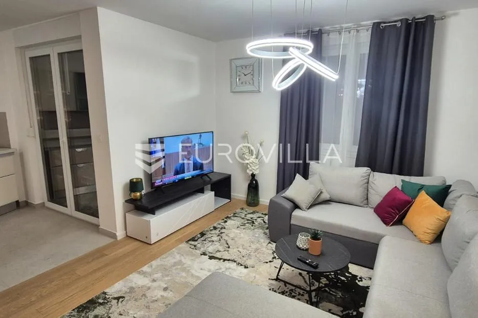 zagreb, peščenica, vukomerec, komforan trosoban stan, 84 m² - slika 8