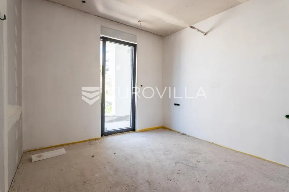 makarska, ekskluzivan penthouse s bazenom i panoramskim pogledom na more - slika 8