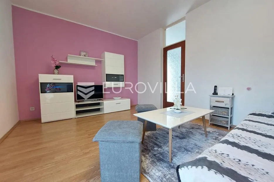 istra, pula, stan s panoramskim pogledom na grad - slika 8