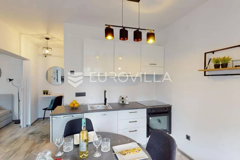 Istra, Rovinj, uređen, jednosoban stan, u neposrednoj blizina centra