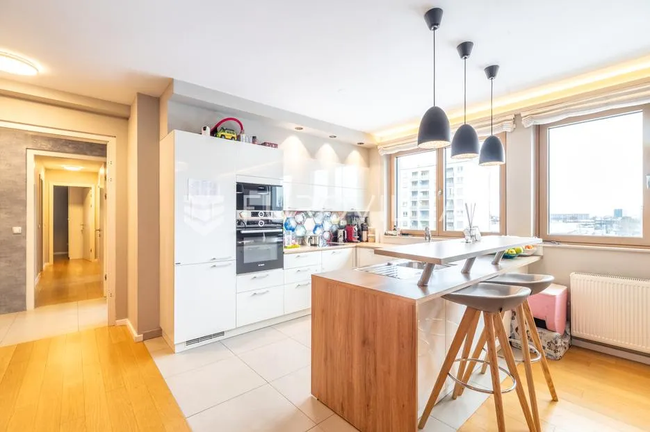 zagreb, trnje, peterosoban stan 125 m² sa duplom garažom i spremištem - slika 3