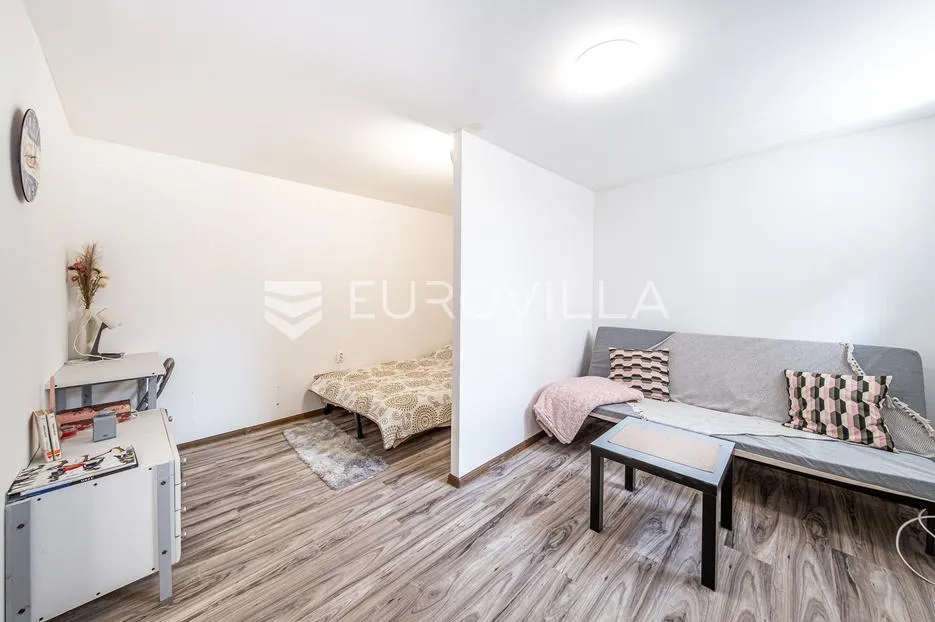 zagreb, trnje, jednosoban stan 30 m², parkirno mjesto - slika 2