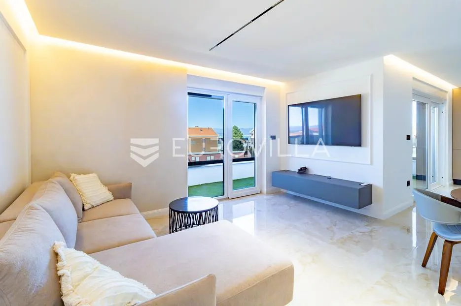 otok krk, malinska, luksuzan novouređen stan 97 m² - slika 2