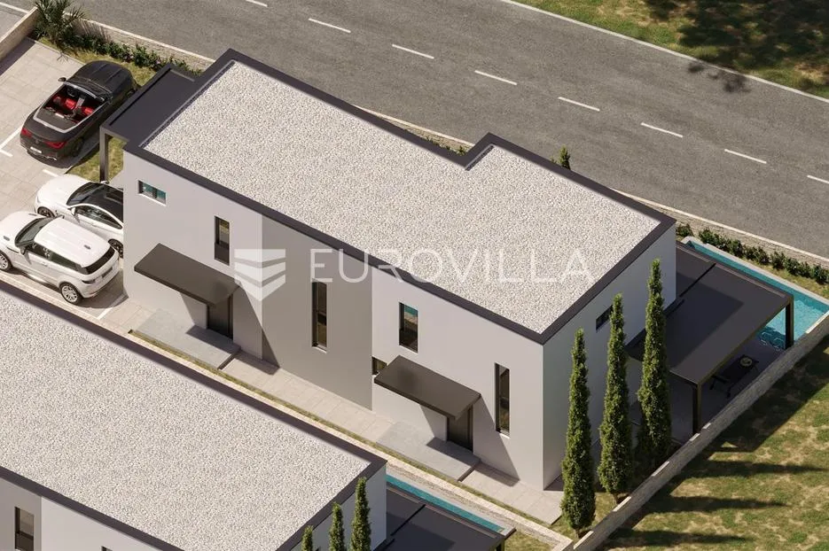 mandre, trosobni dvoetažni stan s privatnim bazenom i dvorištem u najljepšoj ulici 136,6 m² - slika 5